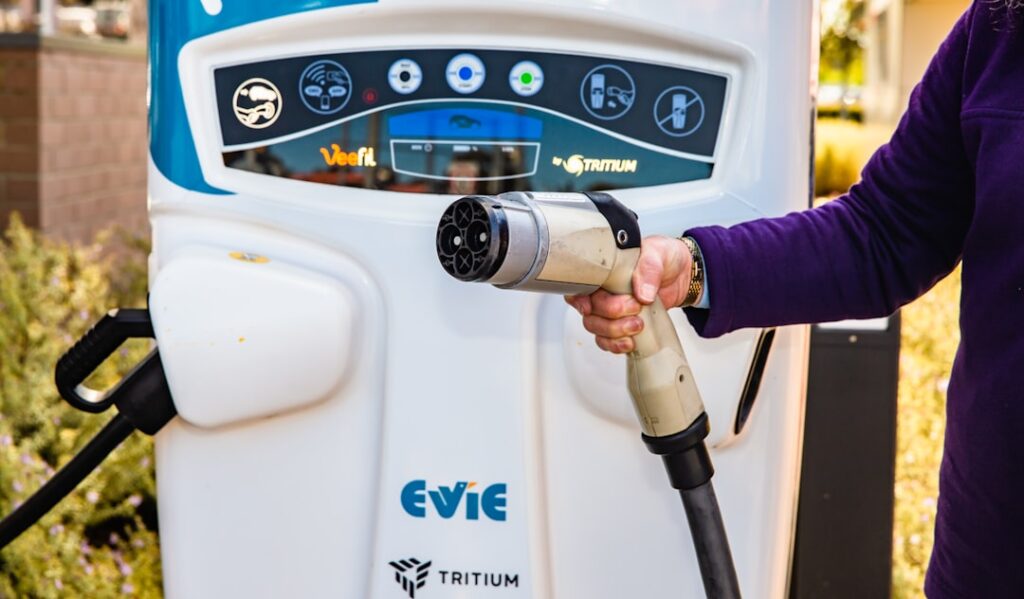 Hybrid vs Electric Cars: Which Makes Sense in India?