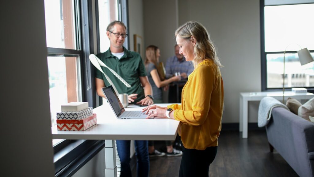 When Algorithms Join the Team: How AI Agents Are Reshaping Workplace Trust