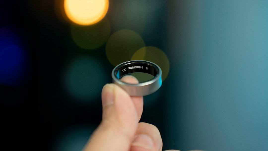 Smart ring representing AI wearable health tracking